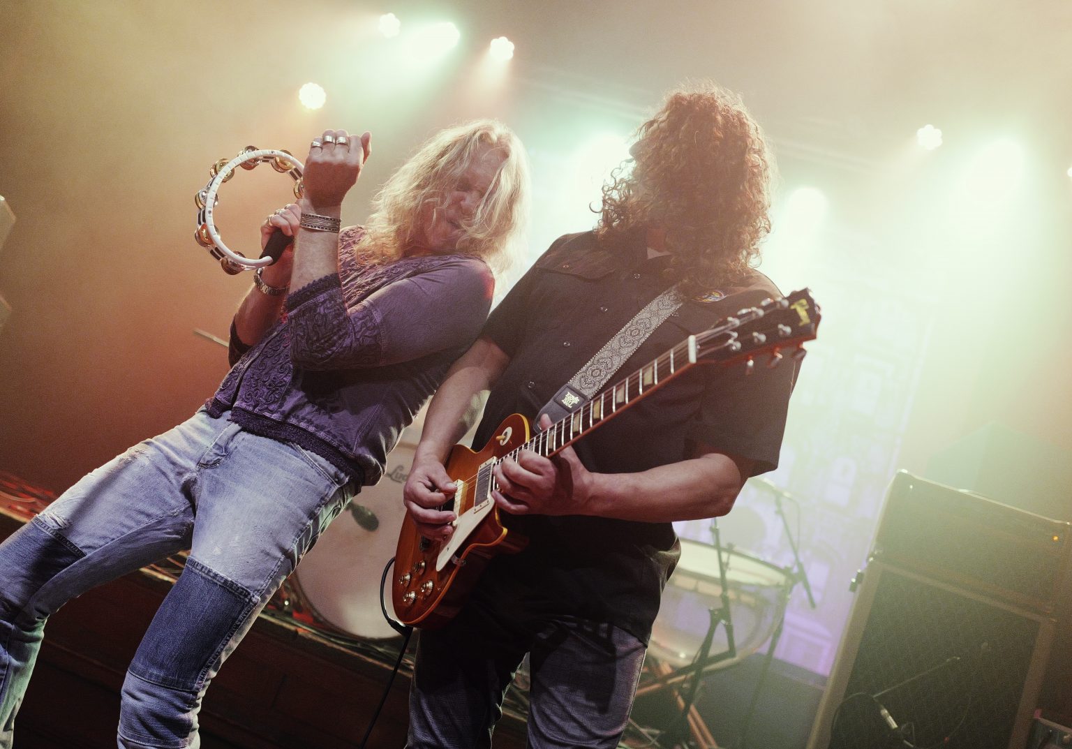 PHYSICAL GRAFFITI (LED ZEPPELIN Tribute Band) Musiktheater Piano Dortmund